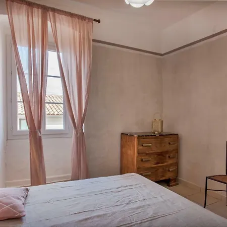 Casa Delia Appartement *